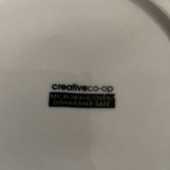 8-inch Decorative Anchor Plate Navy On White Yellow Trim Creative Co-op - Picture 2 of 3